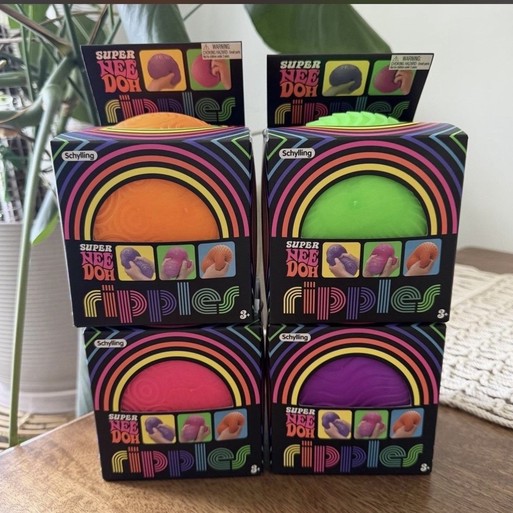 Super NeeDoh Ripples Set of 4 Large Textured Balls Green Orange Pink Purple NEW